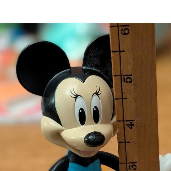 Minnie Mouse Dress Up Doll Snap N Style - Picture 5 of 5